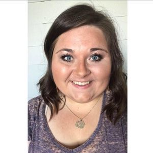 Meet your Posher, Amie